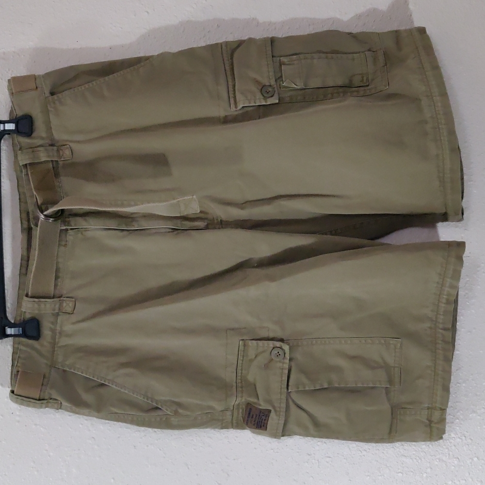 Abercrombie cargo shorts size LG